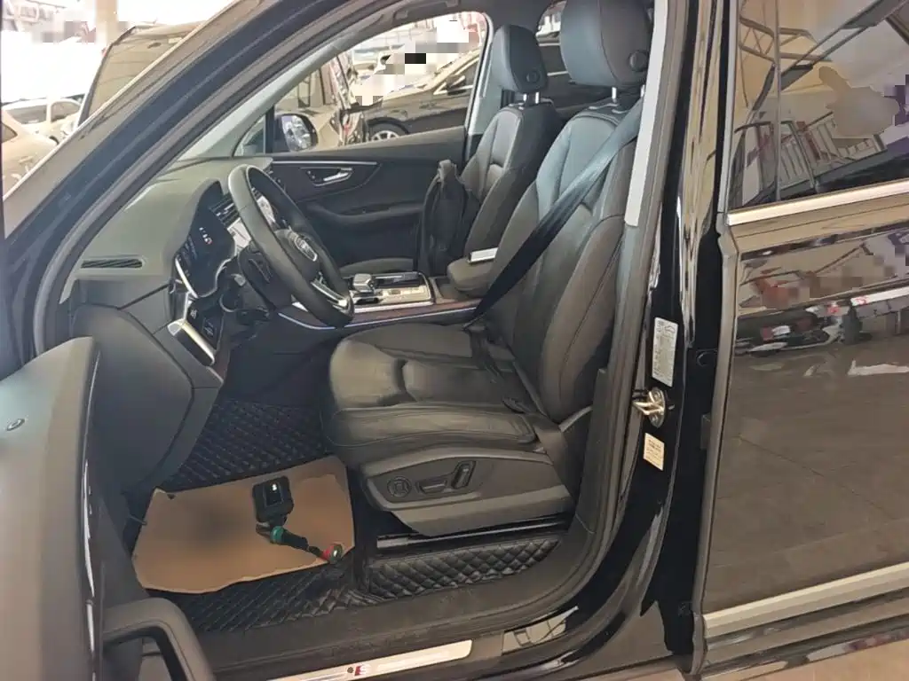 Audi Q7 — миниатюра 15