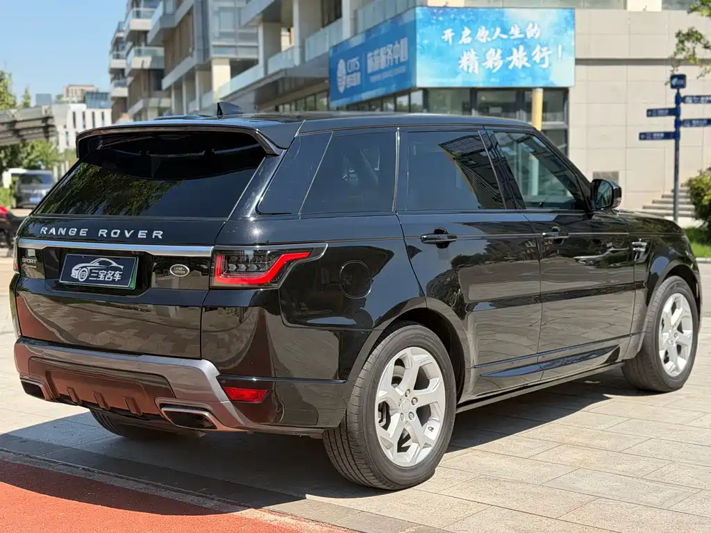 Land Rover Sport PHEV — миниатюра 7
