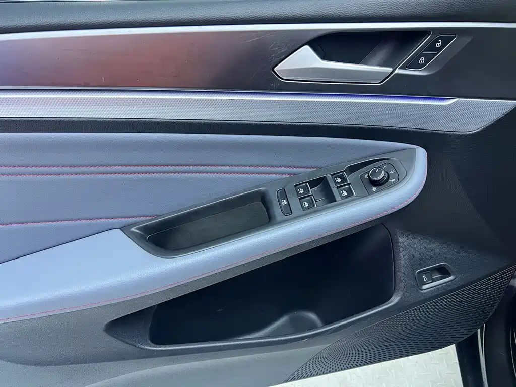 Volkswagen Lamando — миниатюра 16