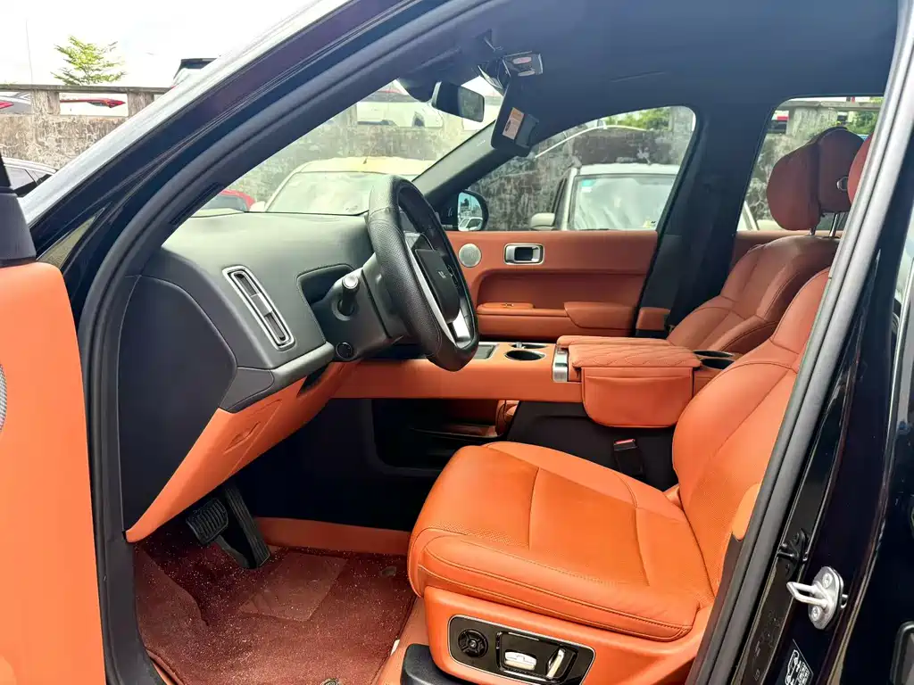 Li Auto Li L8 — миниатюра 4