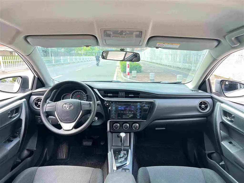 Toyota Corolla — миниатюра 12