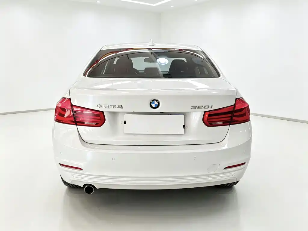 BMW 3 Series — миниатюра 8