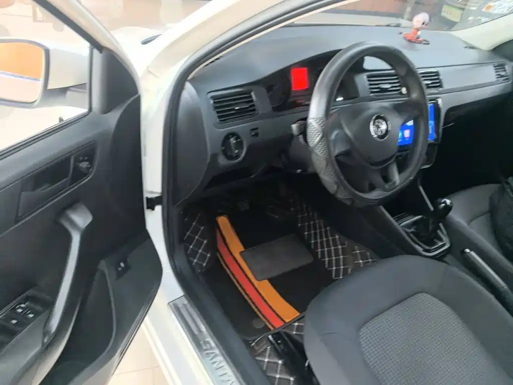 Volkswagen Santana — миниатюра 16