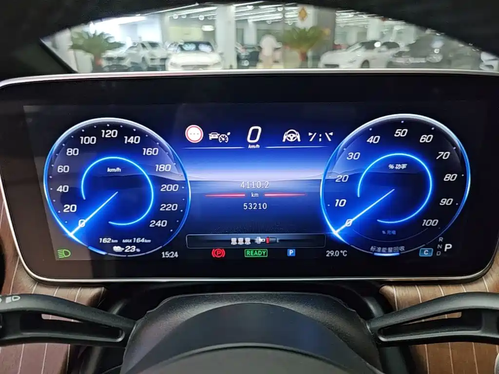 Mercedes-Benz EQE — миниатюра 12