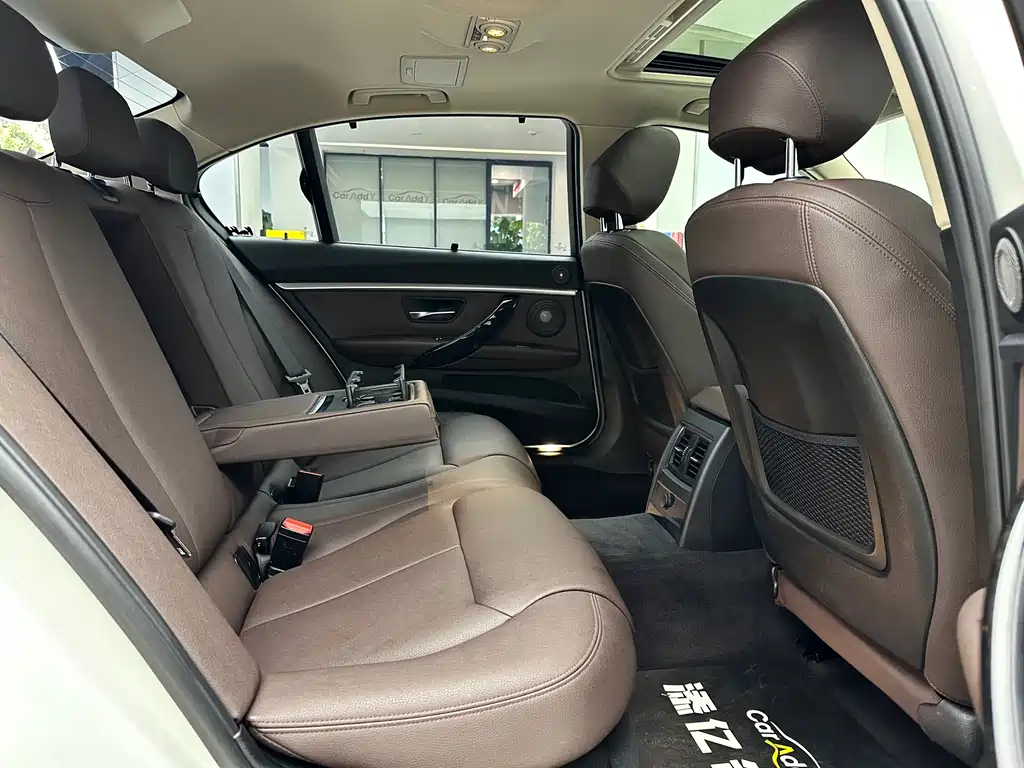 BMW 3 Series — миниатюра 13