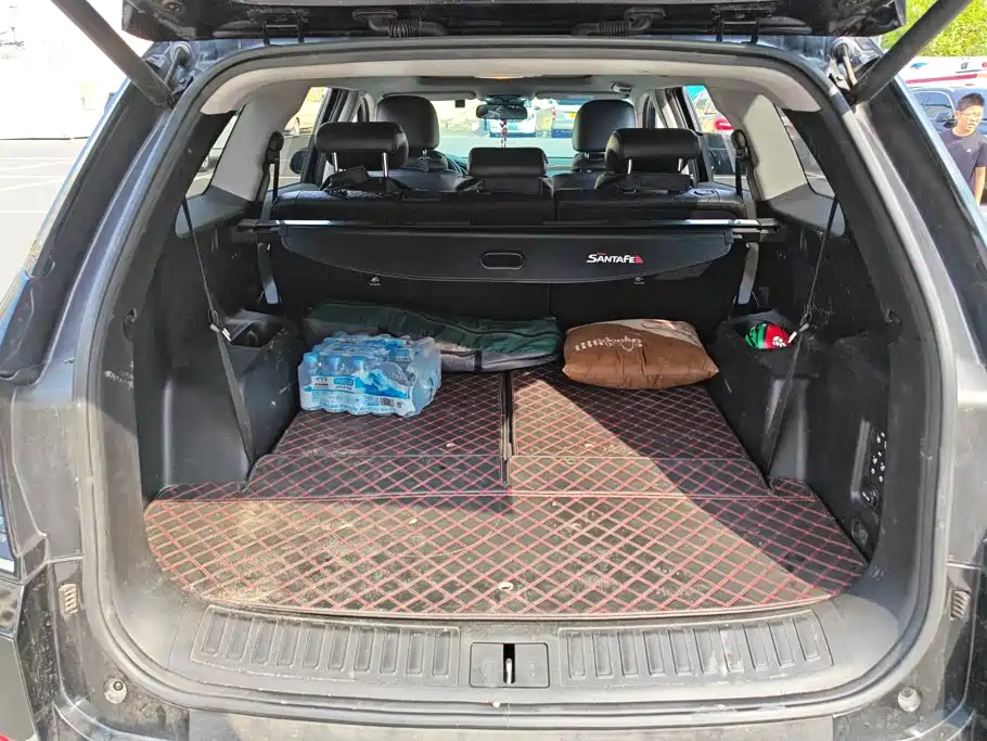 Hyundai Santa Fe — миниатюра 3