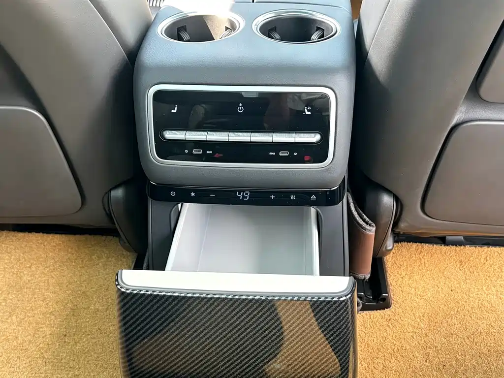 Li Auto Li L9 — миниатюра 19