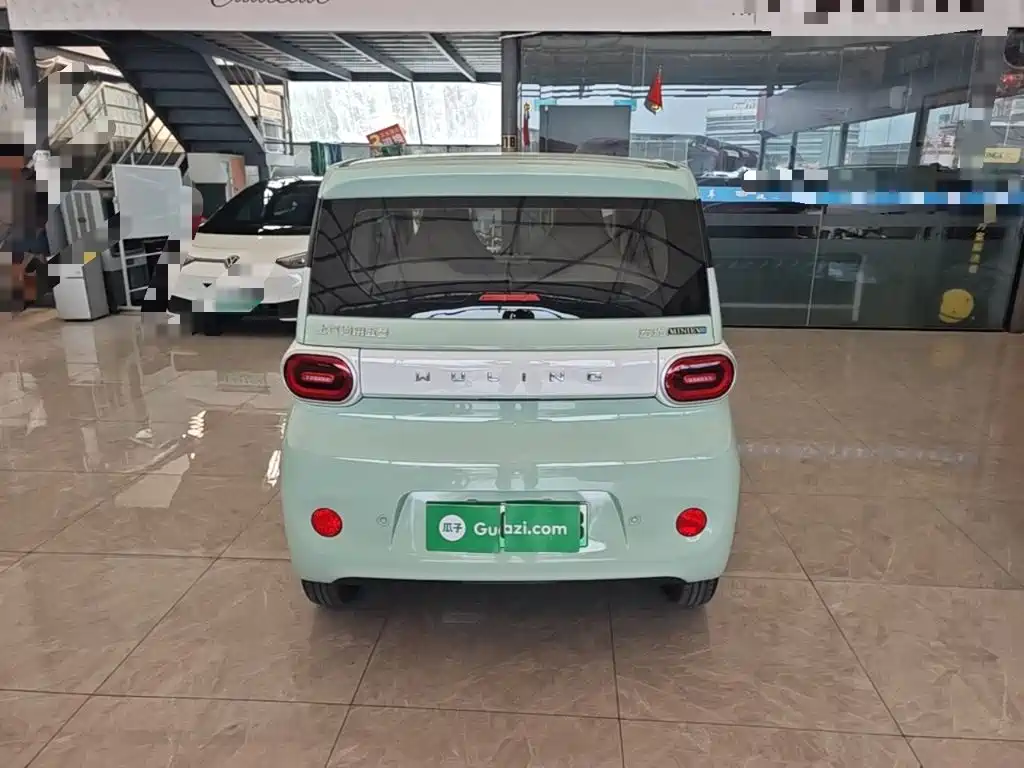 Wuling MINIEV — миниатюра 6