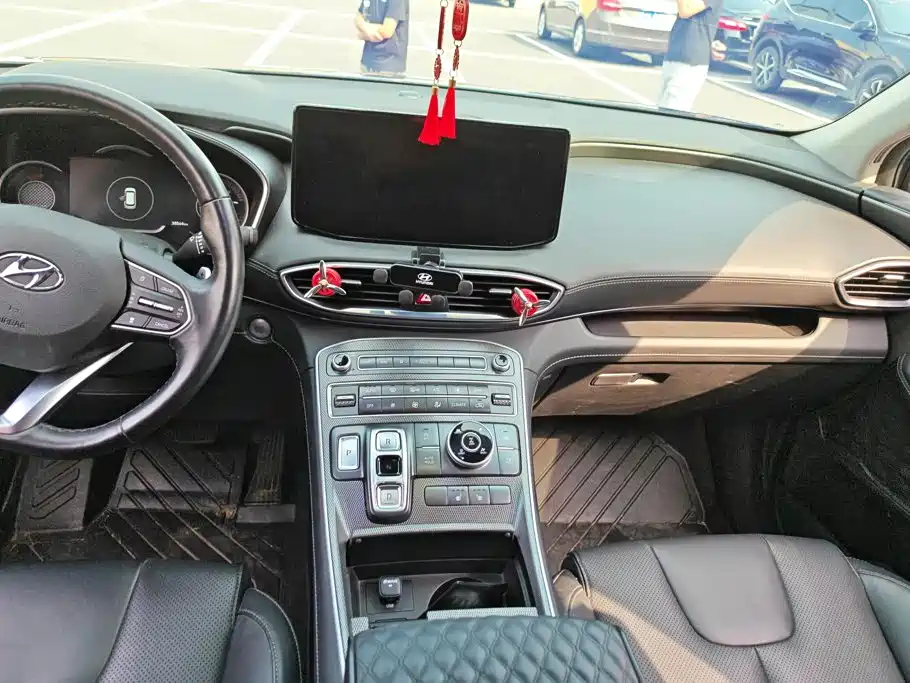 Hyundai Santa Fe — миниатюра 12