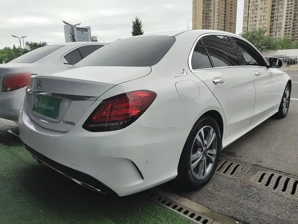 Mercedes-Benz C-Class — миниатюра 7