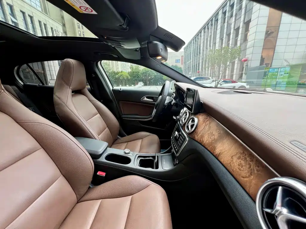 Mercedes-Benz GLA GLA 260 4MATIC Sport Type, фото 26