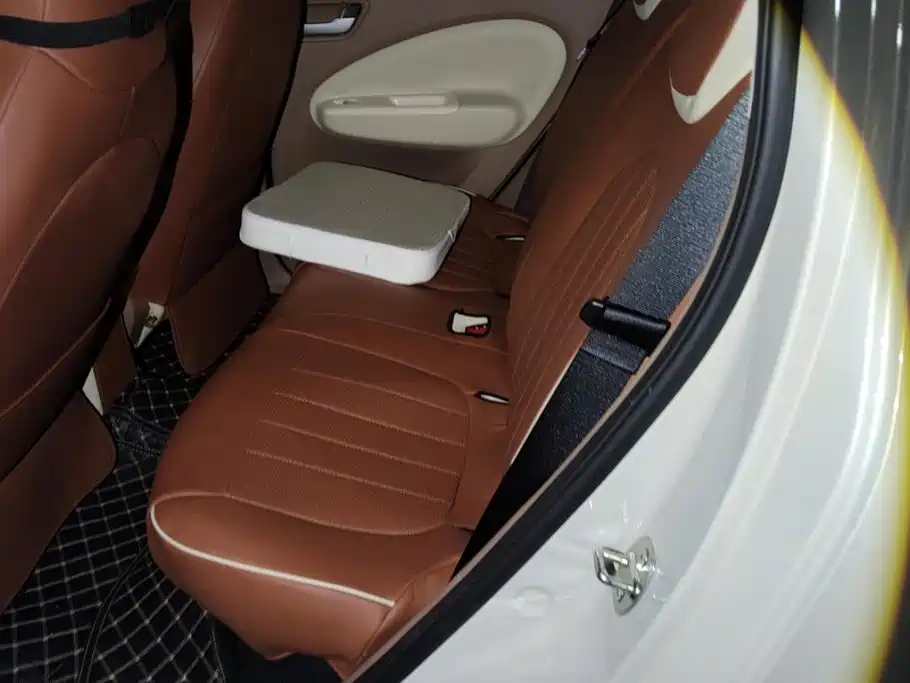 Wuling MINIEV — миниатюра 11