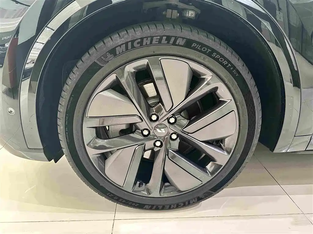 Li Auto Li L9 — миниатюра 4