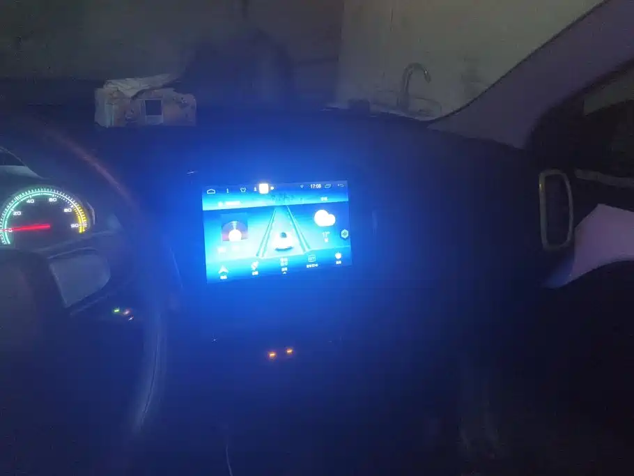 Roewe Clever — миниатюра 13