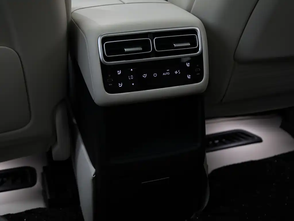 Li Auto Li L7 — миниатюра 13