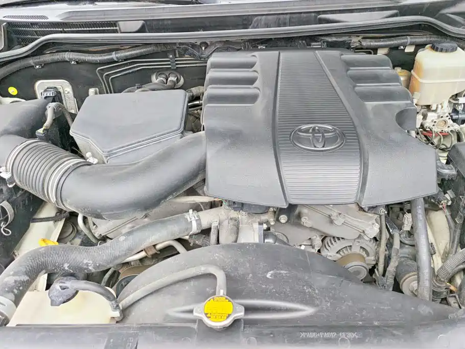 Toyota Land Cruiser — миниатюра 10