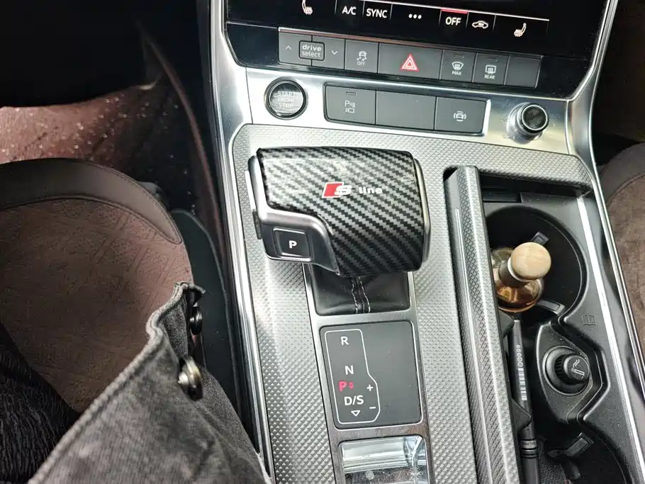 Audi A6L — миниатюра 16
