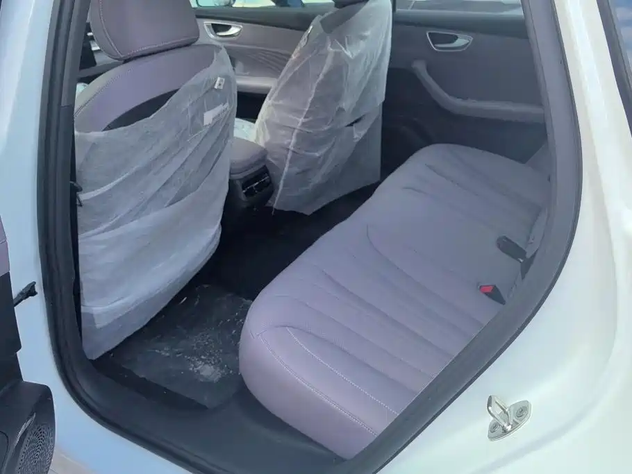 Roewe M7 DMH — миниатюра 11