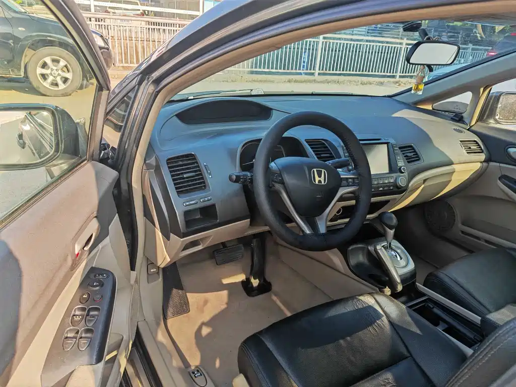 Honda Civic — миниатюра 3