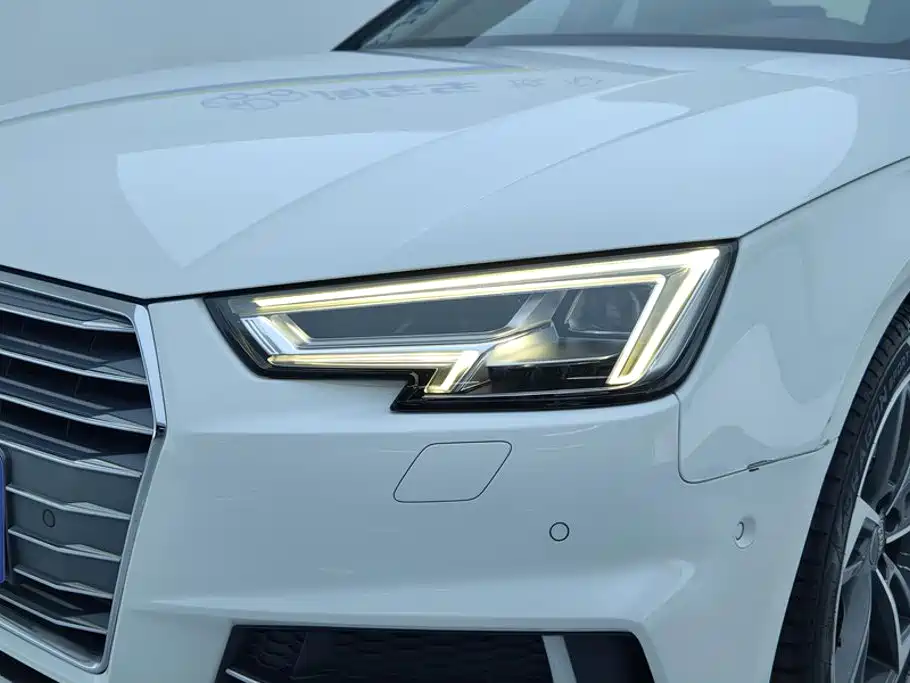 Audi A4L — миниатюра 5