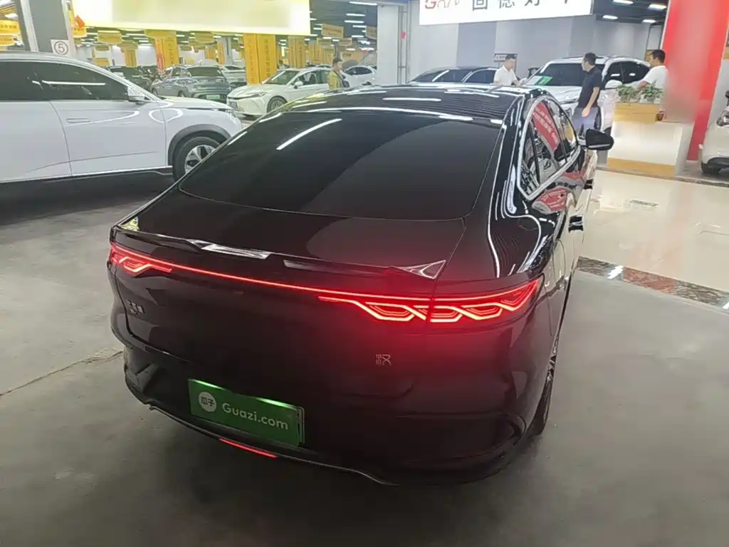 BYD Han — миниатюра 7