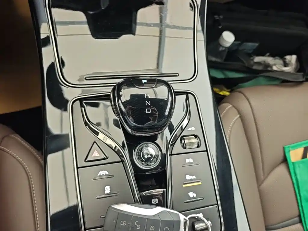 BYD Han — миниатюра 10