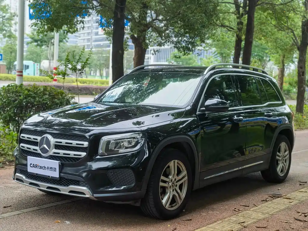Купить Mercedes-Benz GLB