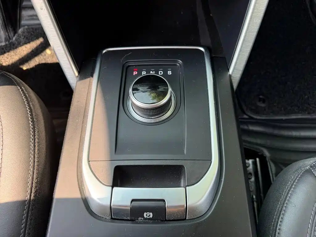 Land Rover Discovery Sport — миниатюра 9