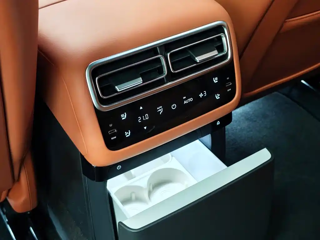 Li Auto Li L6 — миниатюра 15