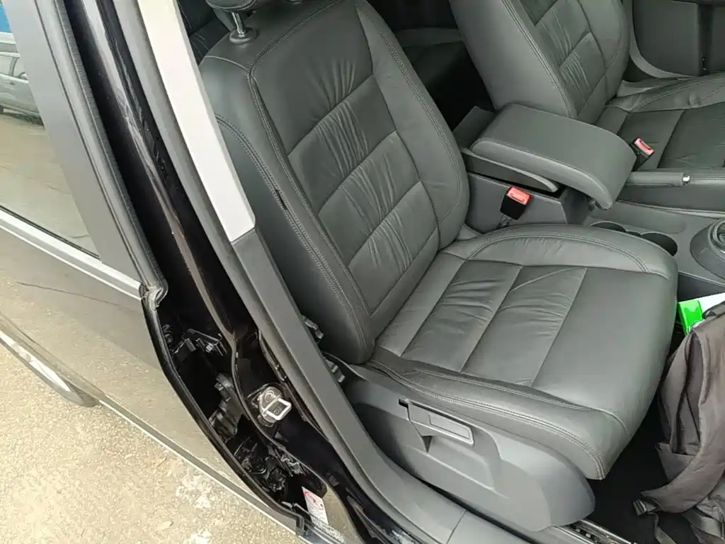 Volkswagen Touran — миниатюра 25