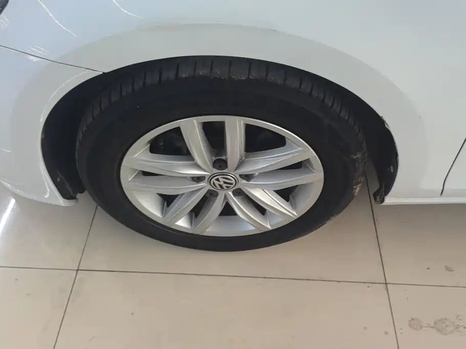 Volkswagen Golf — миниатюра 6