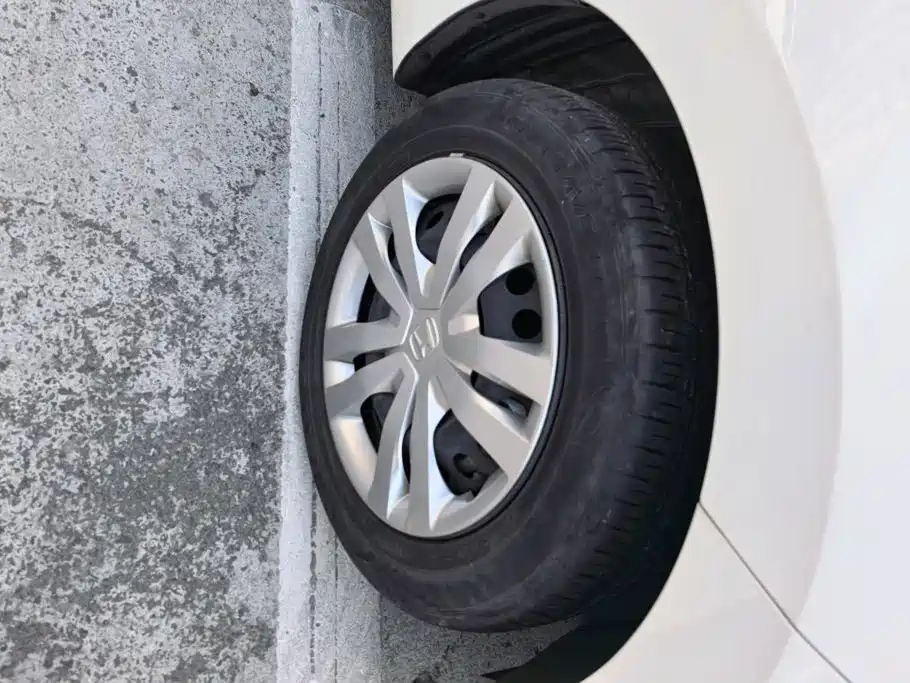Honda Fit — миниатюра 6