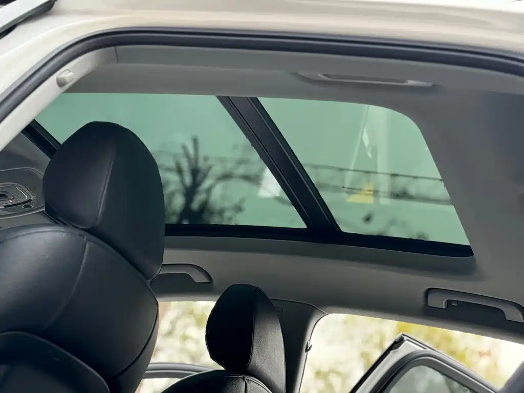 Audi A4L — миниатюра 21