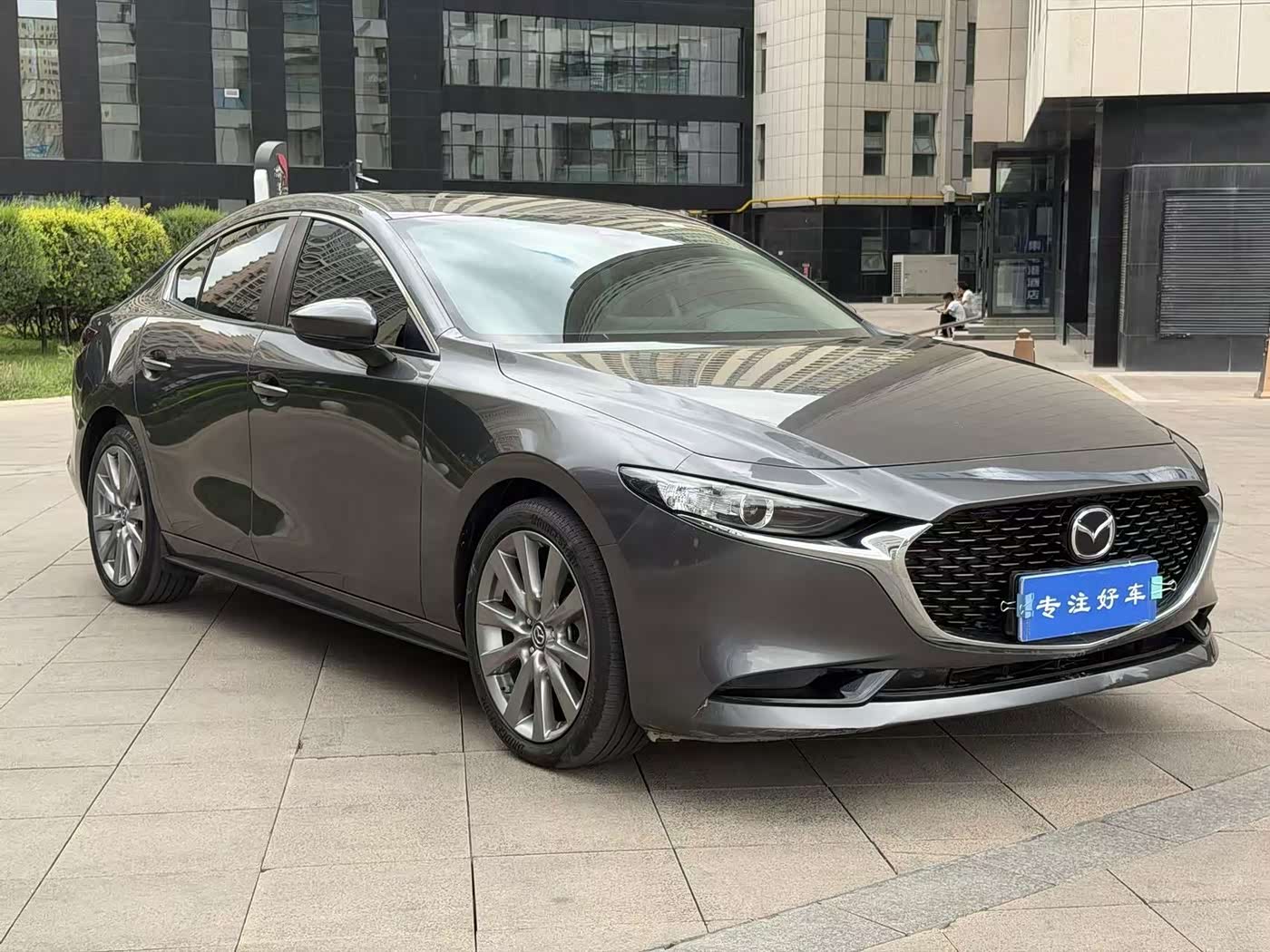 Mazda Mazda3 Axela 2.0 л 2021 г. Чёрный, пробег 25000 км