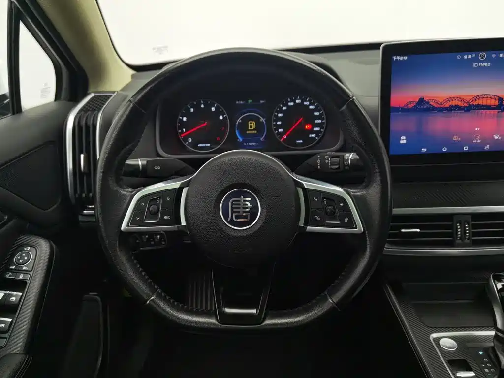 BYD Tang — миниатюра 11