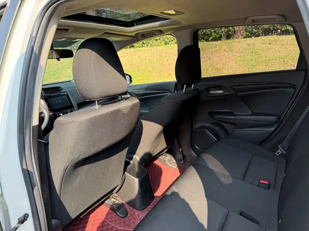 Honda Fit — миниатюра 11