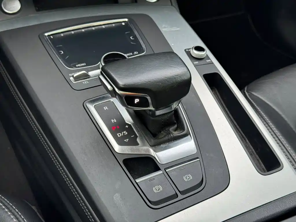Audi Q5L — миниатюра 19