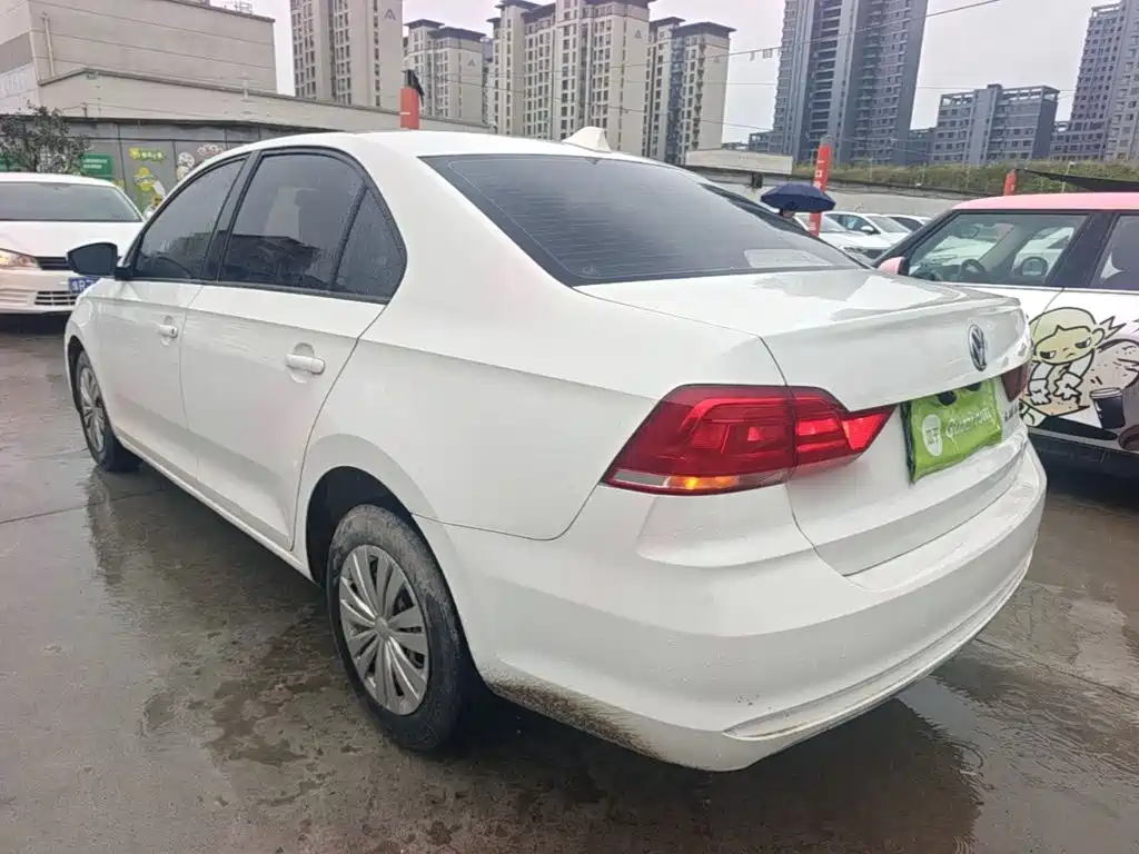 Volkswagen Santana — миниатюра 5