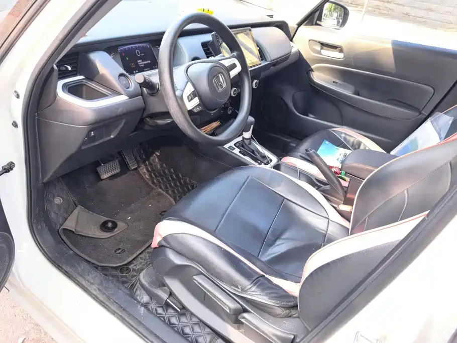 Honda Fit — миниатюра 9