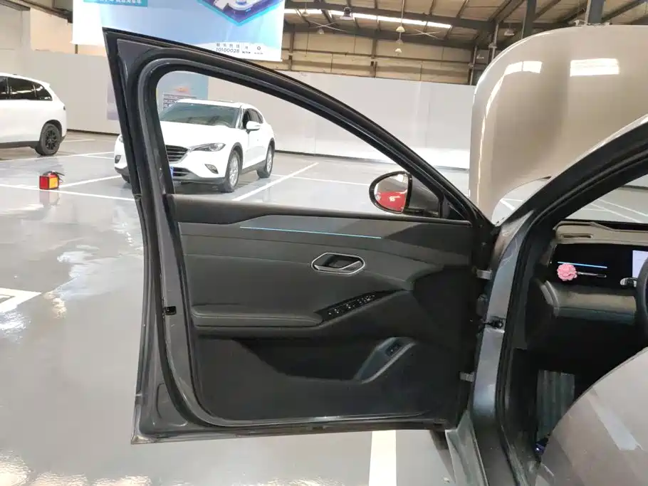 BYD Qin L — миниатюра 7