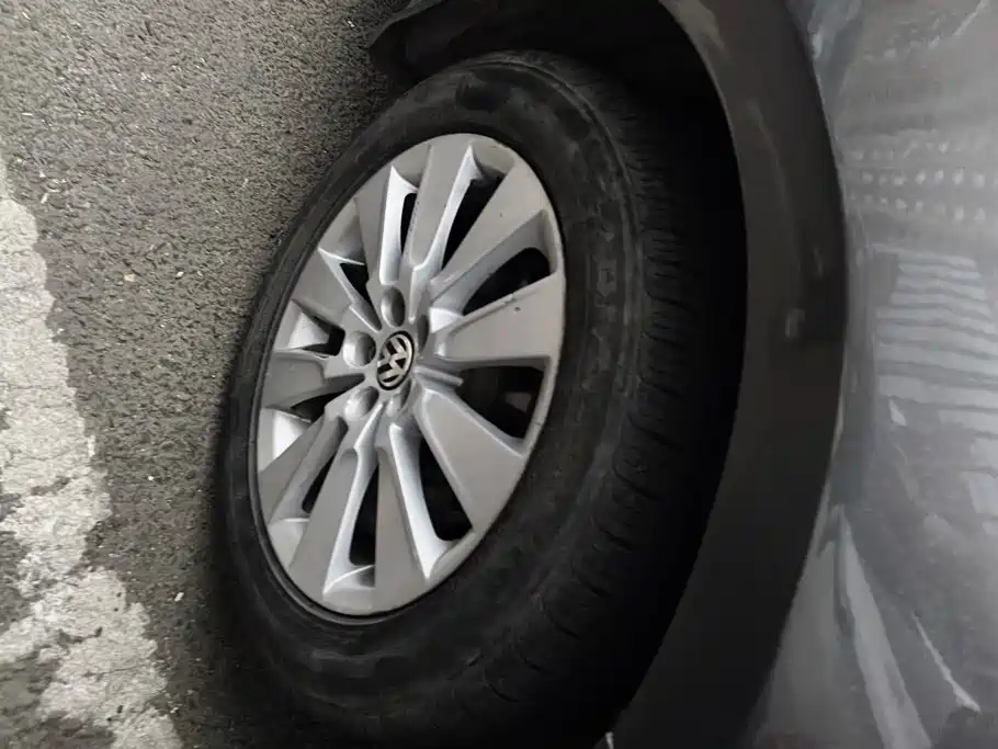 Volkswagen Lavida — миниатюра 6