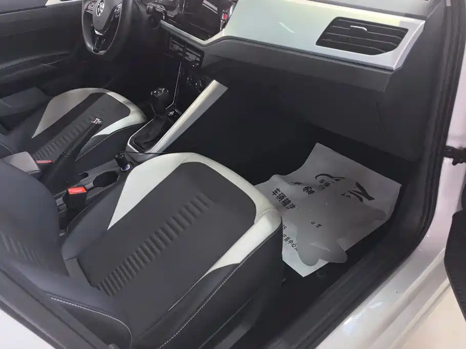 Volkswagen Polo — миниатюра 8