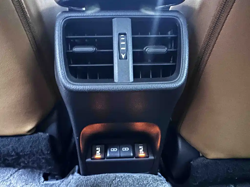 Lexus UX New Energy — миниатюра 22