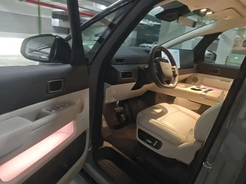 Li Auto Li MEGA — миниатюра 16