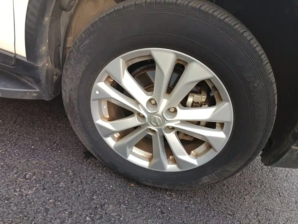 Nissan X-Trail — миниатюра 8