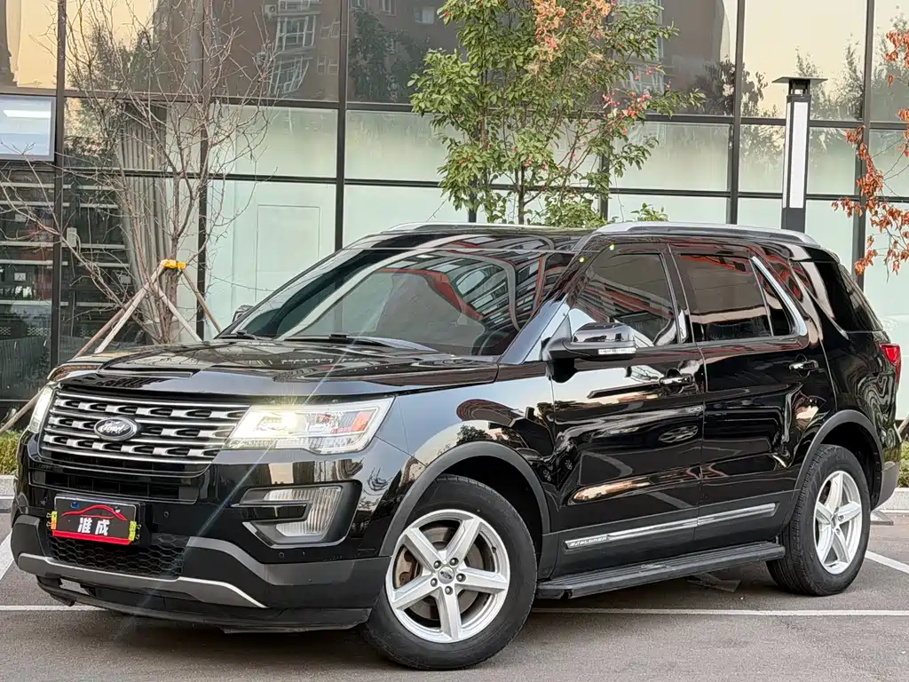 FORD EXPLORER