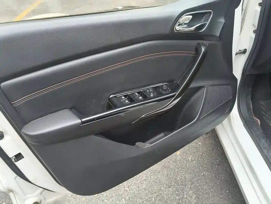 Baojun 310 — миниатюра 7