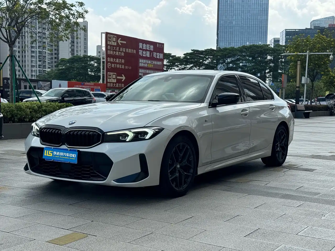 宝马3系 2025款 330Li M运动曜夜套装 2024