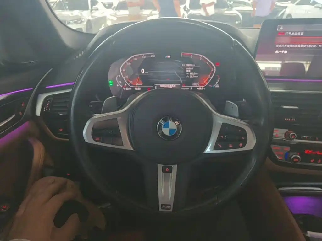 BMW 5 Series (Import) — миниатюра 11