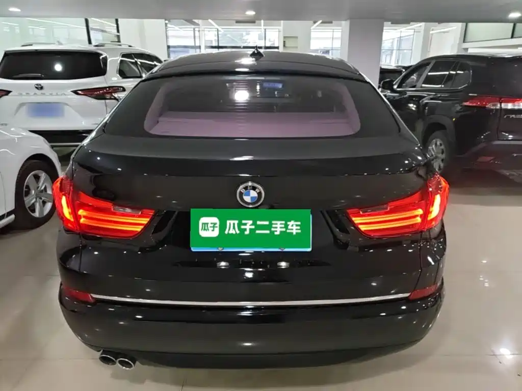 BMW 5 Series GT — миниатюра 6